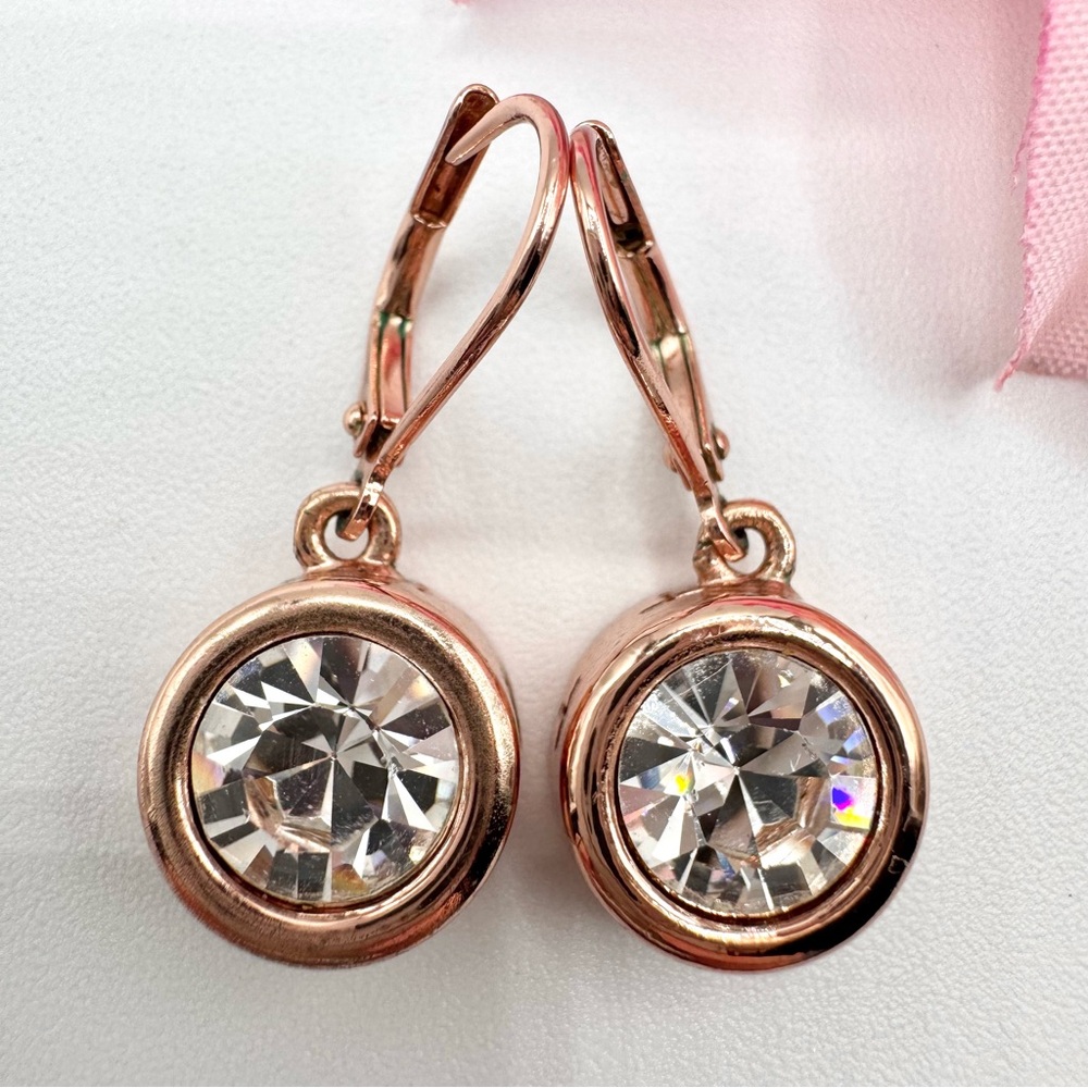 Tahari Rose Gold Tone CZ Crystal Earrings Leverback Dangle Modern Signed Luxe